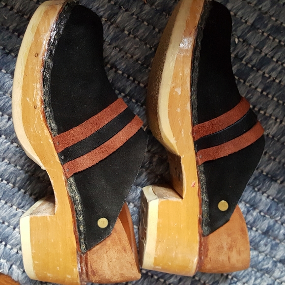 One-of-Kind Clogs - Picture 5 of 5